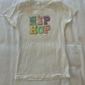 Kids White 'HOP HOP' Chenille Letter Appliqué Tee